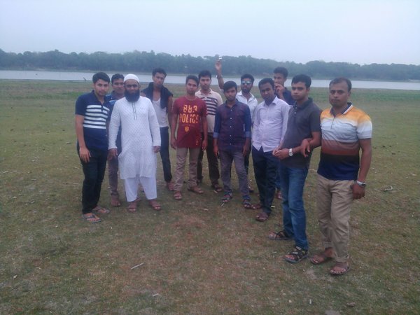 তুলি ছাত্রাবাস